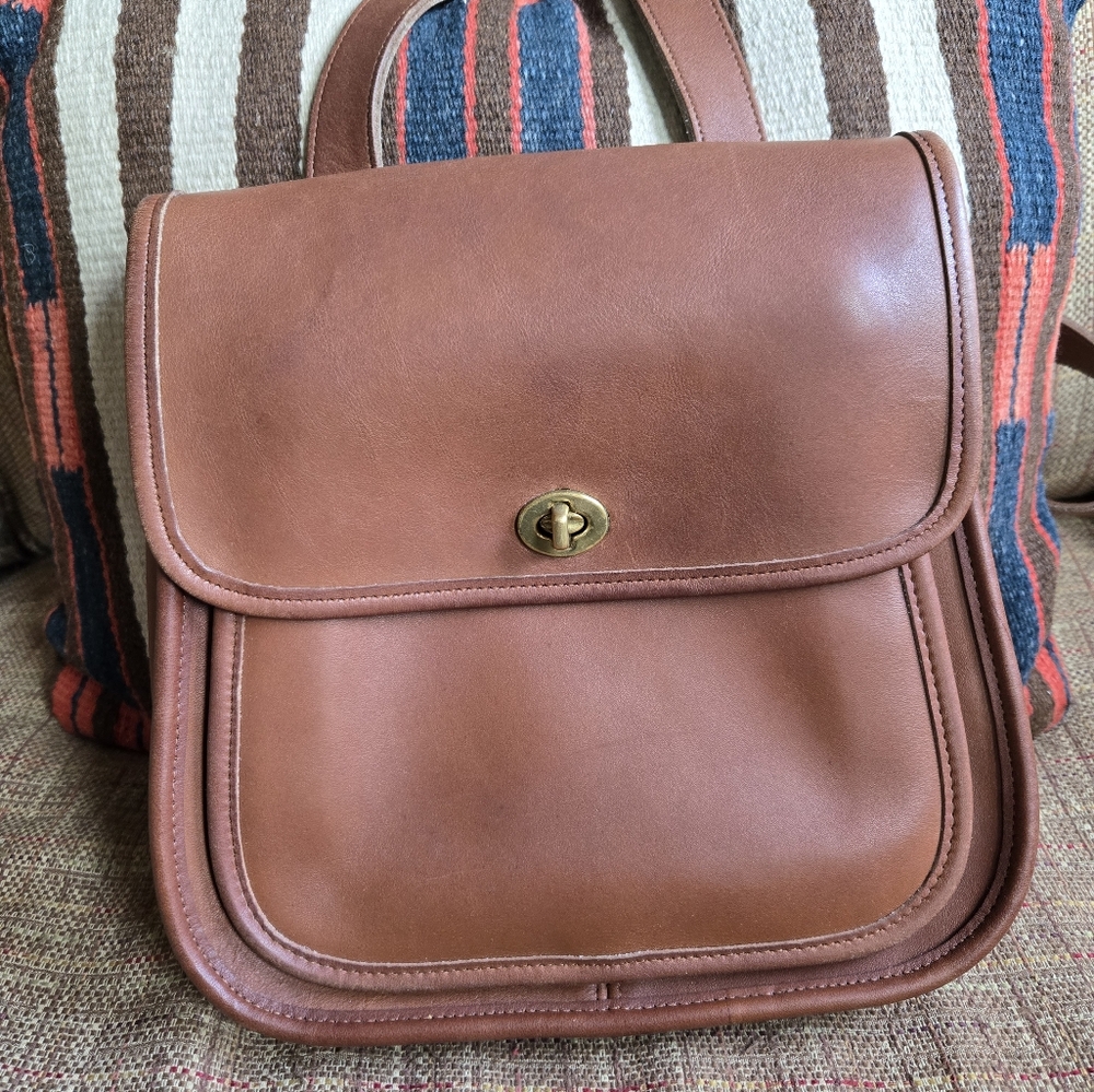 Vintage Coach Large Side Pack in British tan